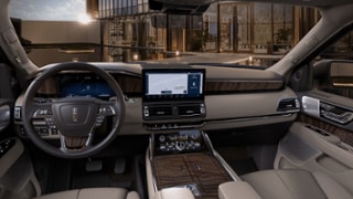 2024 Lincoln Lincoln Navigator Internal Image 2